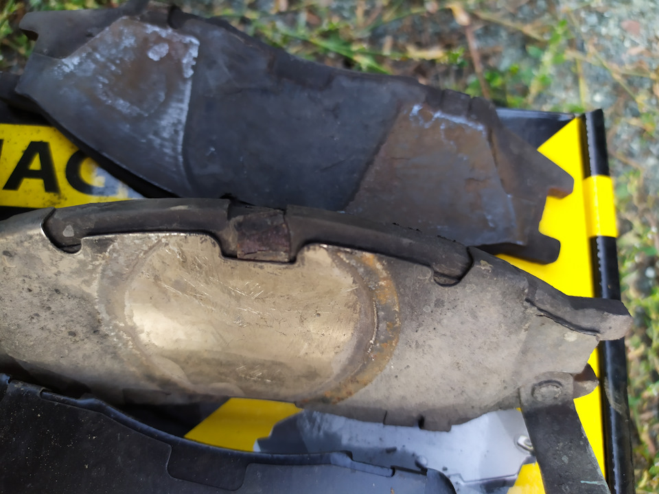 Про тормозные колодки и вибрацию при торможении — DRIVE2