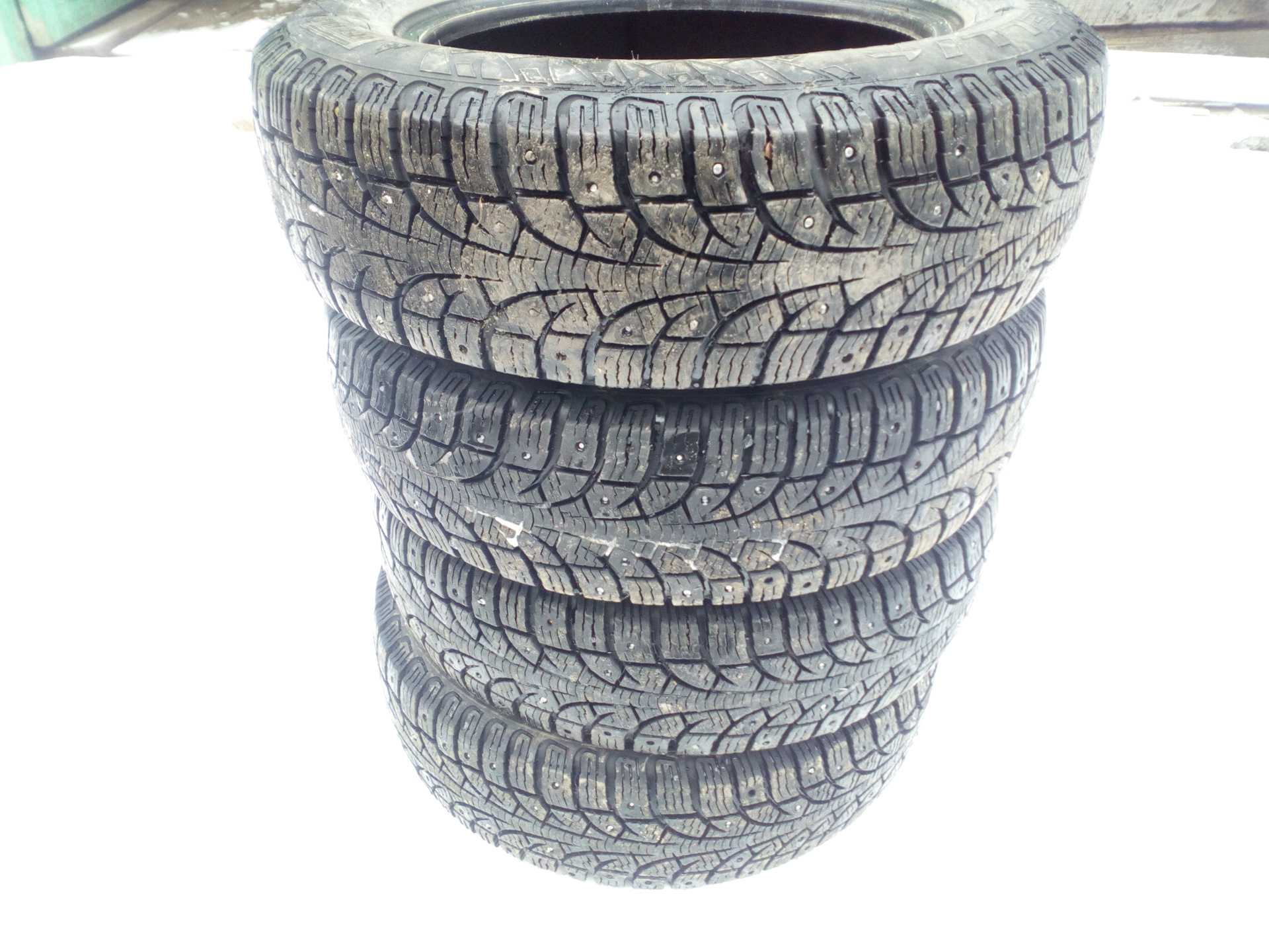 Ice zero 175 65 r14. Pirelli Winter 175 65 r14. Pirelli Winter Carving Edge 175/65 r14. Pirelli Winter 175/65 r14 Старая модель. Зимняя резина Pirelli Winter Ice 175/65 r14 на штампах.