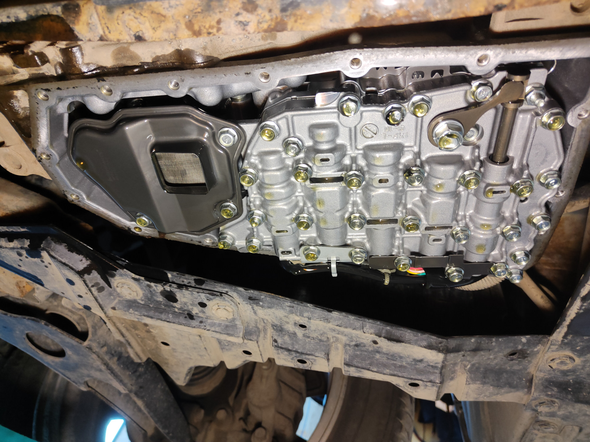 Очередная замена масла вариатора — Mitsubishi Outlander XL, 2,4 л, 2008 ...