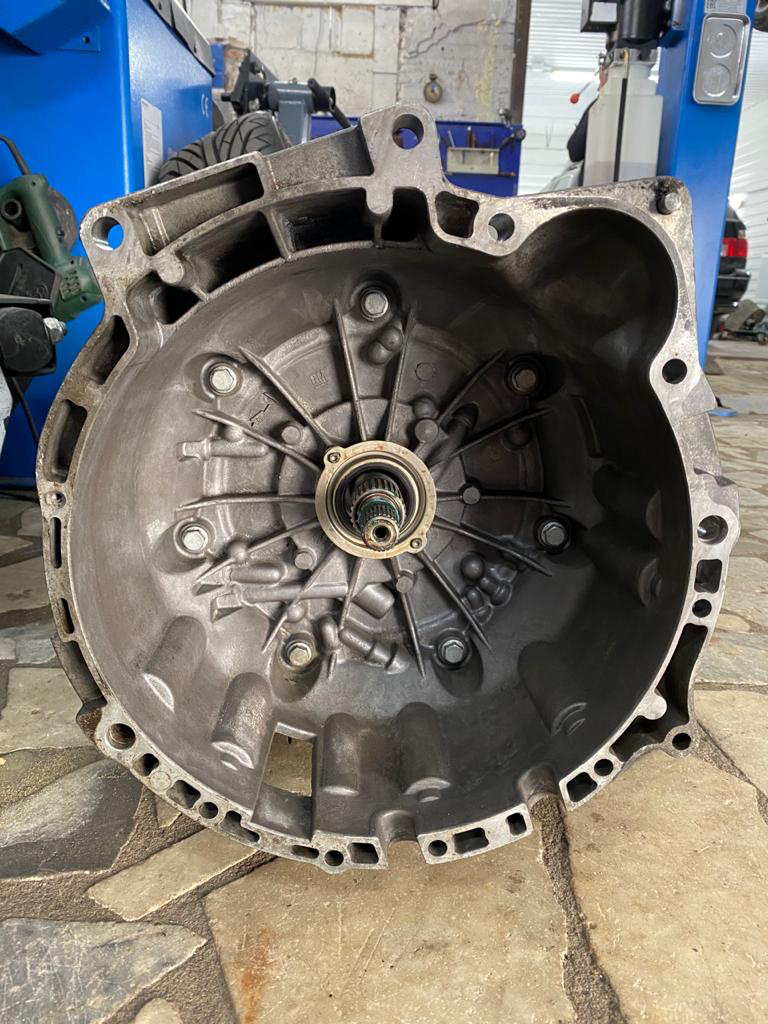 Коробка передач е39. АКПП е39. Насос АКПП е39. АКПП е90 2.0d 2007г. GM коробка на е39.