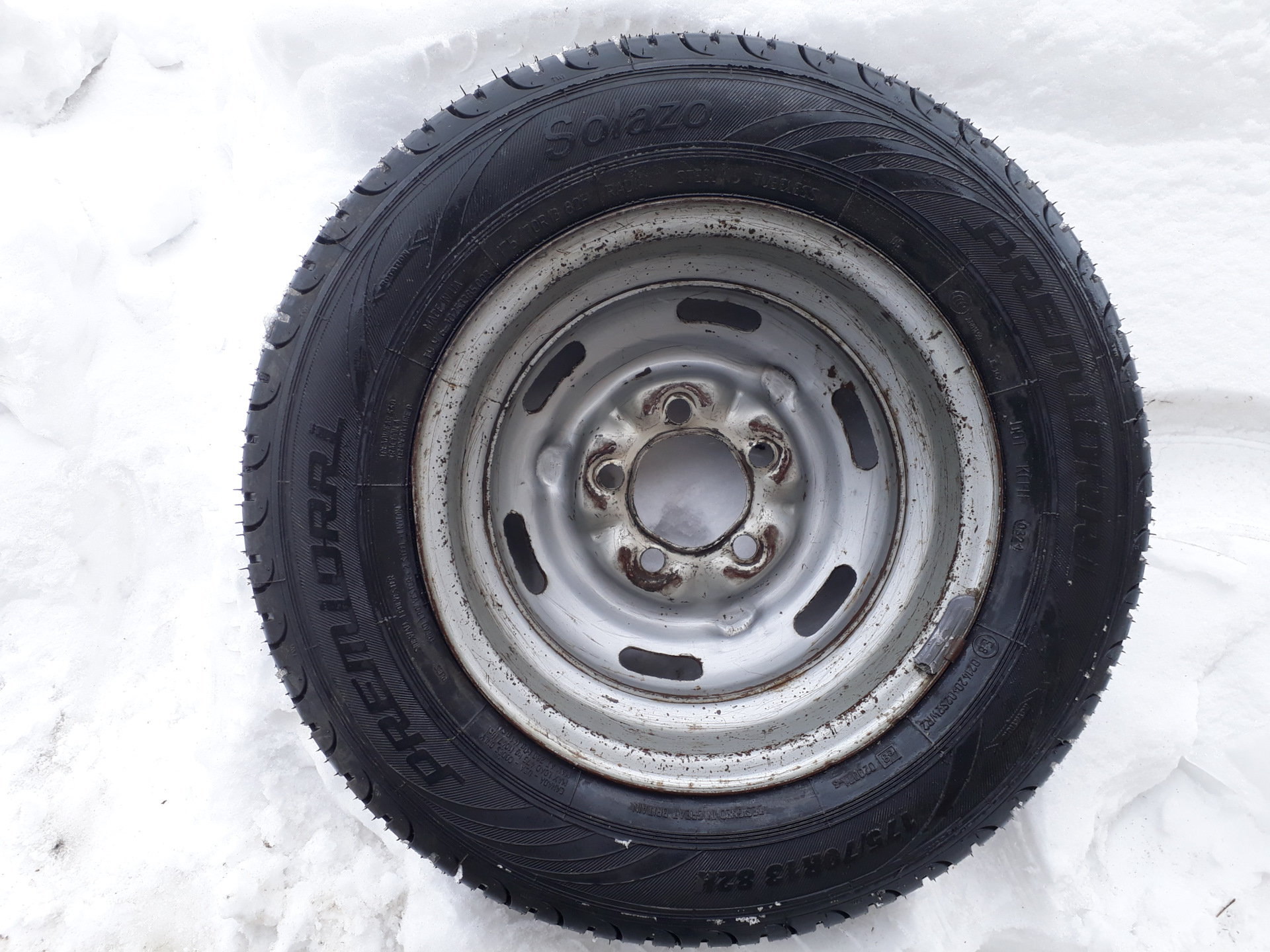 Шины м 145. Москвич на колесах 175/70 r13. 165/70 R13 на Москвич. Шины 165 r13 Москвич. 165/82 R13 Москвич.