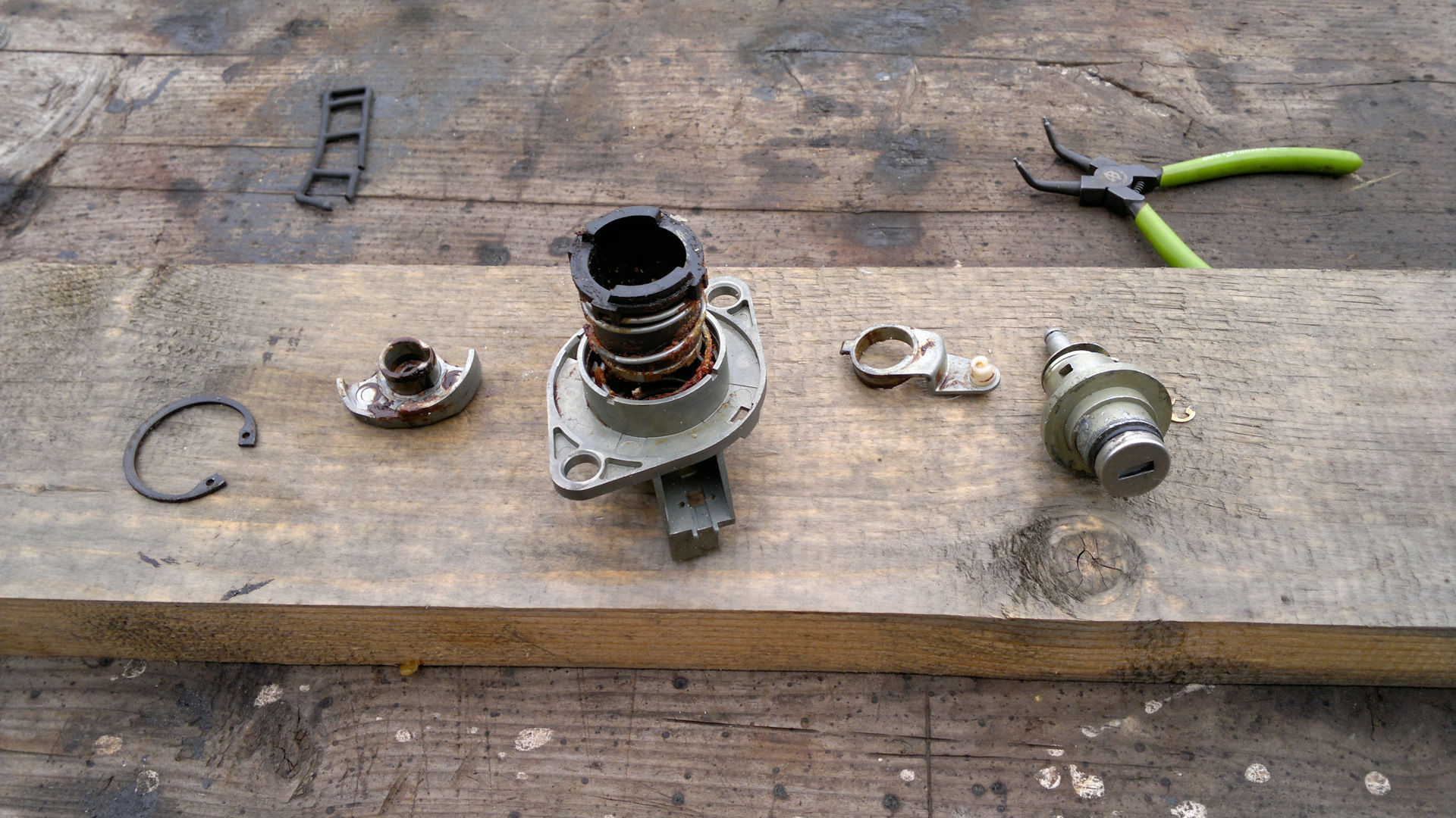 ремонт личинки замка багажника — BMW 5 series (E39), 3 л, 2001 года ...