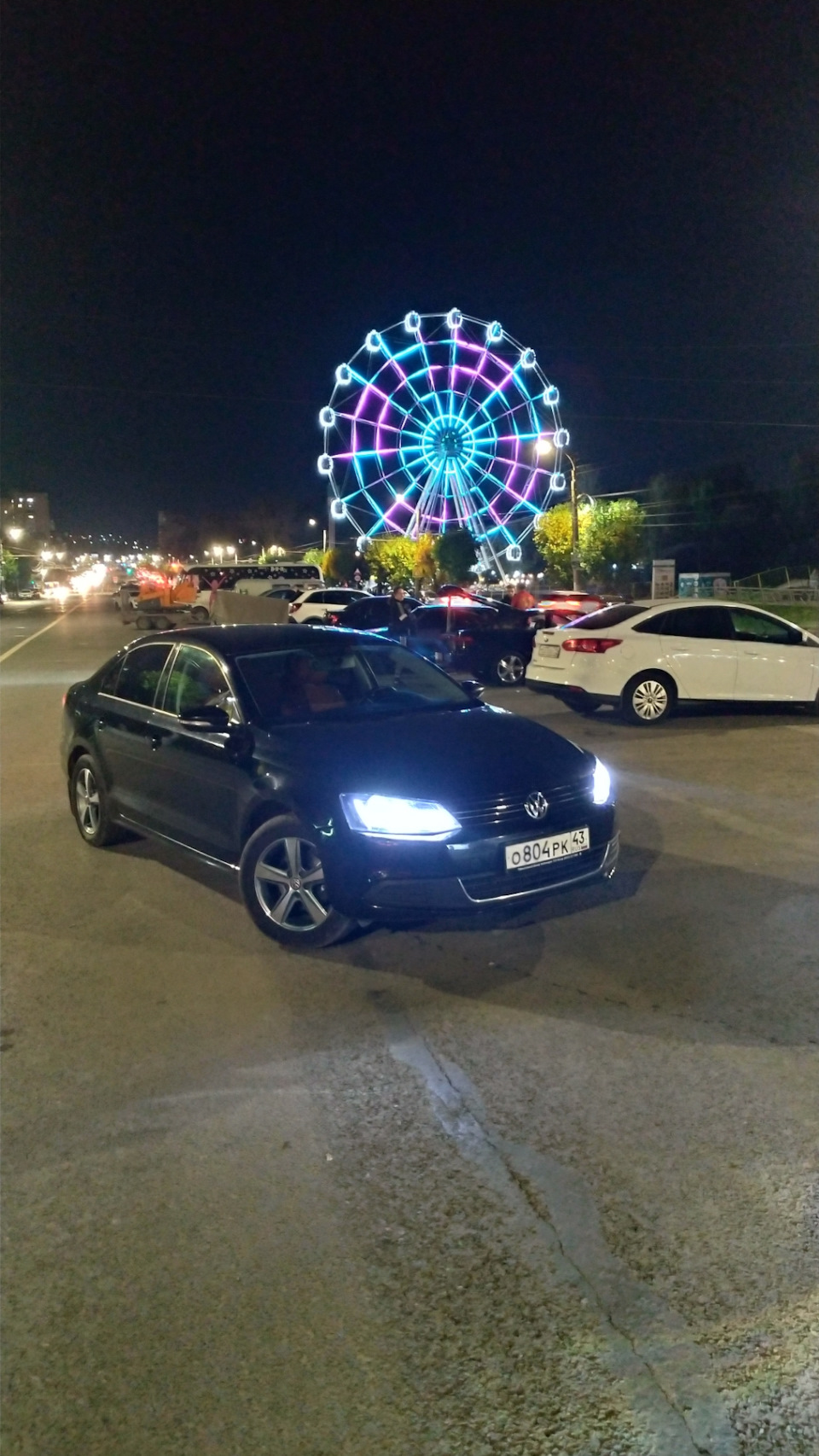 17#. Установка тюнинг-фар. Переделка в Bi-Led Aozoom A3+ — Volkswagen Jetta  VI, 1,6 л, 2015 года | тюнинг | DRIVE2