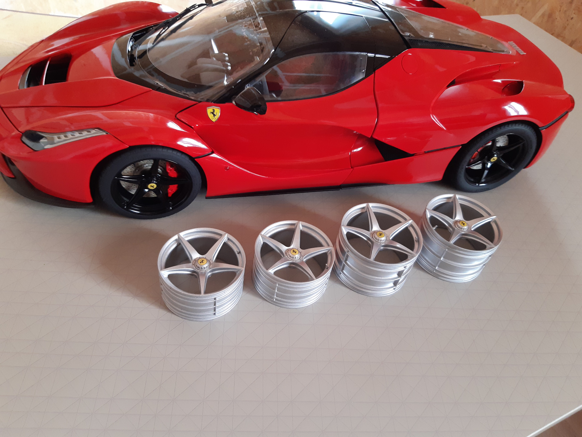 Ferrari LAFERRARI диски