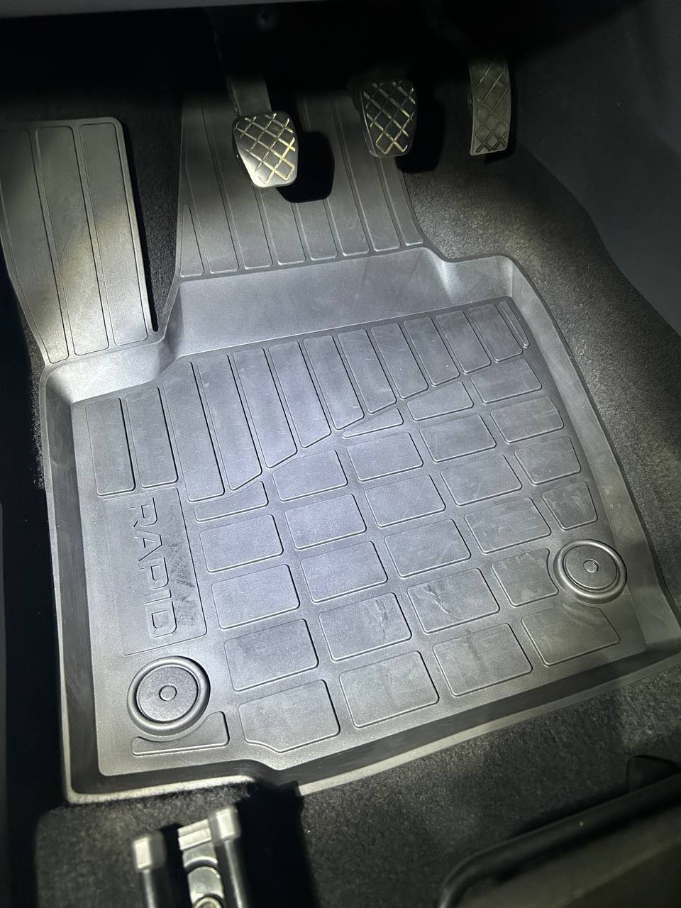 Фото в бортжурнале Skoda Rapid (1G)