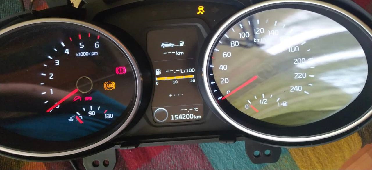 Приборная панель SuperVision — KIA Sportage (3G), 2 л, 2010 года ...