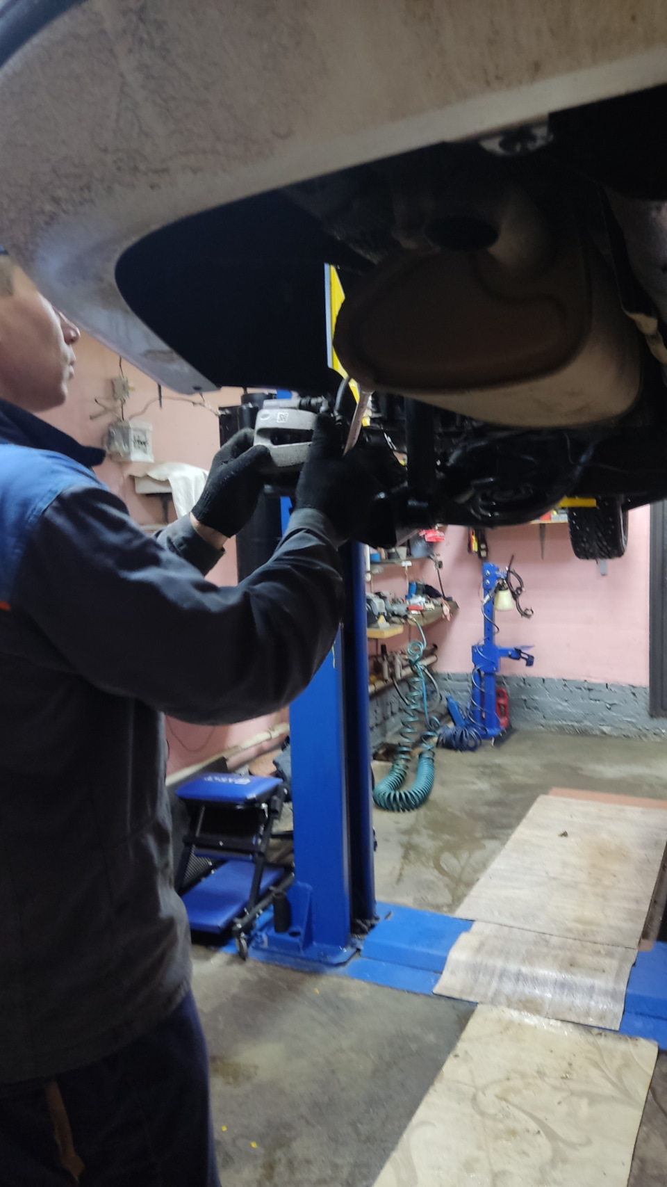 Суппорта не гремят! Урааа! — Lada Vesta (NG), 1,6 л, 2023 года | визит ...