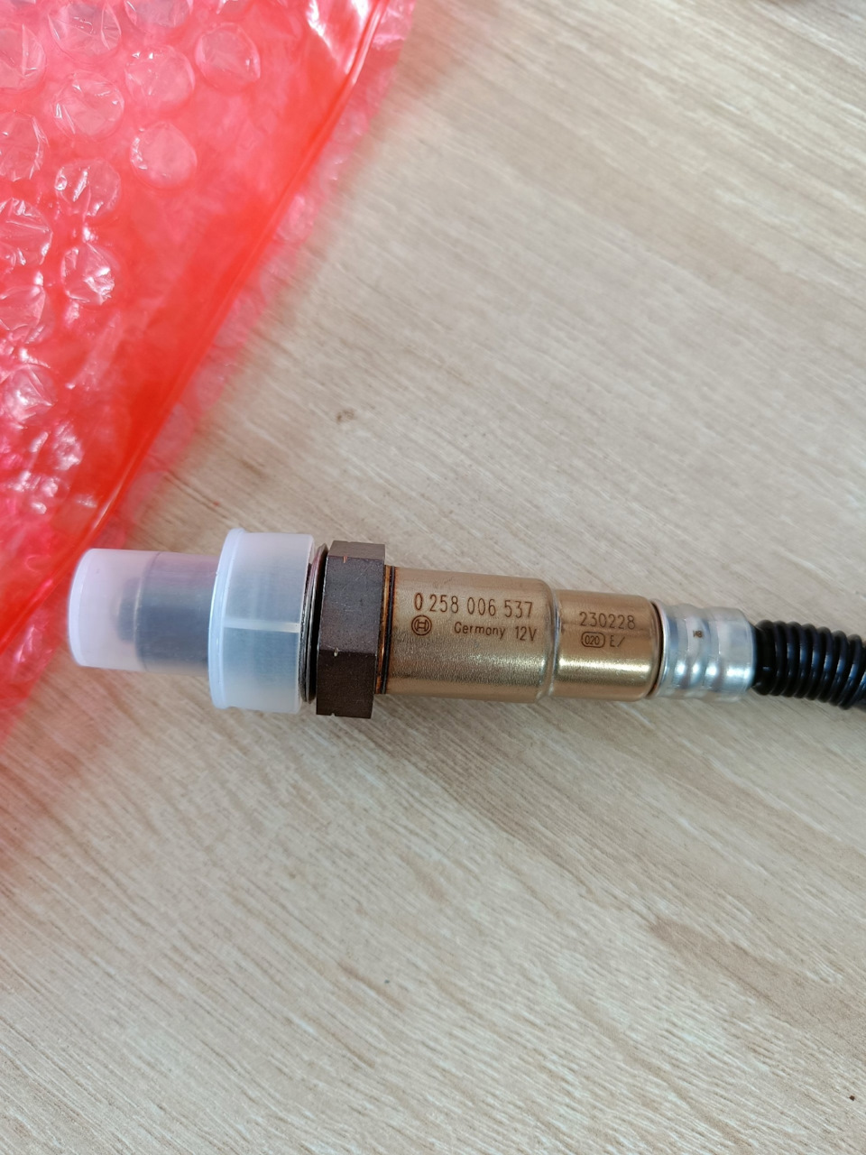 Bosch 0 258 006 537 — Chevrolet Lacetti 5D. Запчасти на фото: 0258006537