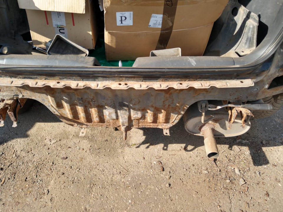 Облегчение кузова. — Honda Civic (6G), 1,4 л, 2000 года | другое | DRIVE2