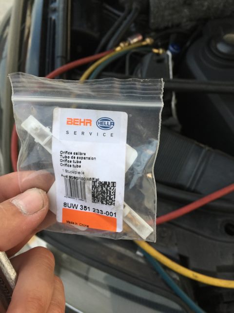 8UW351233001 Расширительная трубка кондиционера HELLA | Запчасти на DRIVE2