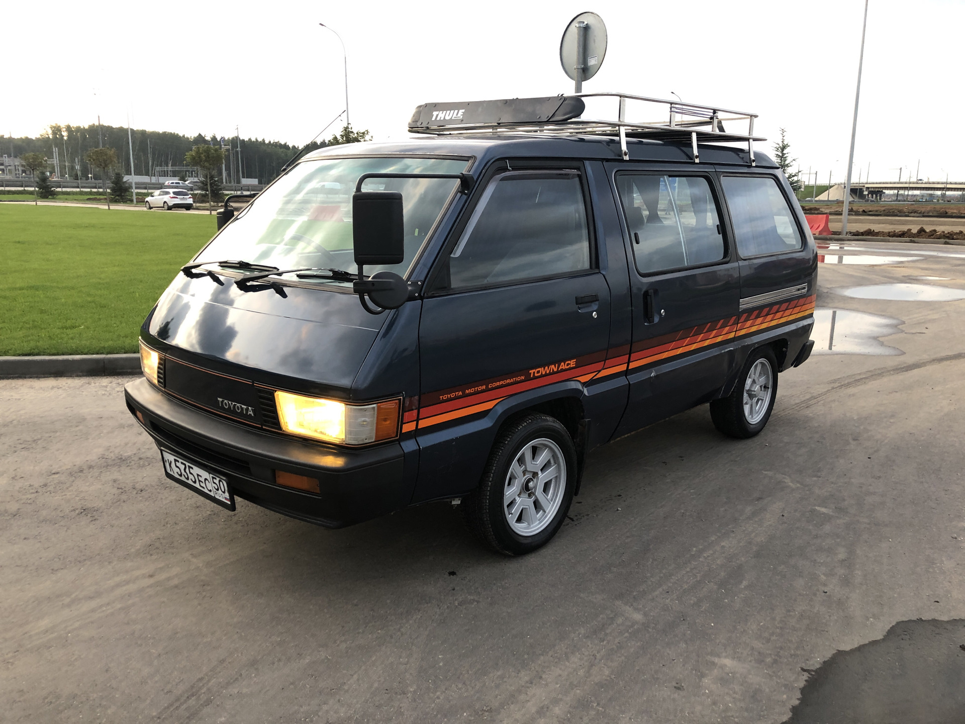 Toyota Town Ace 1983