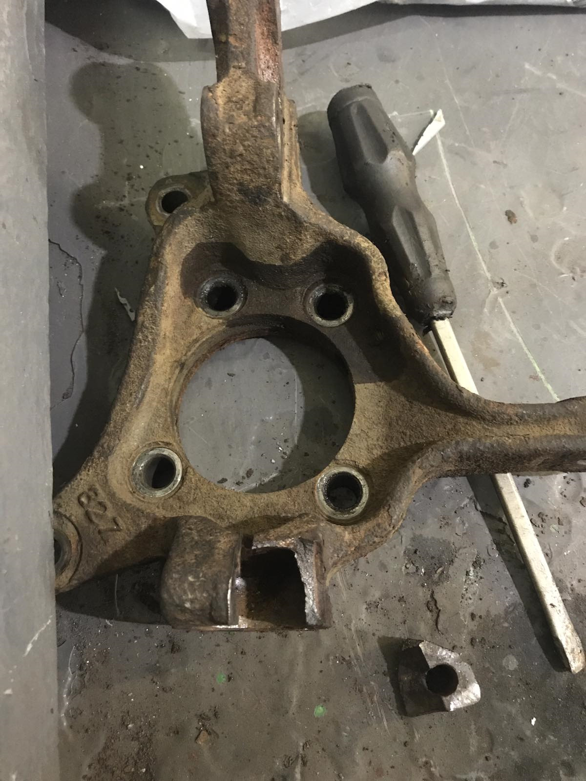 Замена сайлентблоков передних рычагов и шаровой опоры — Subaru Legacy ...