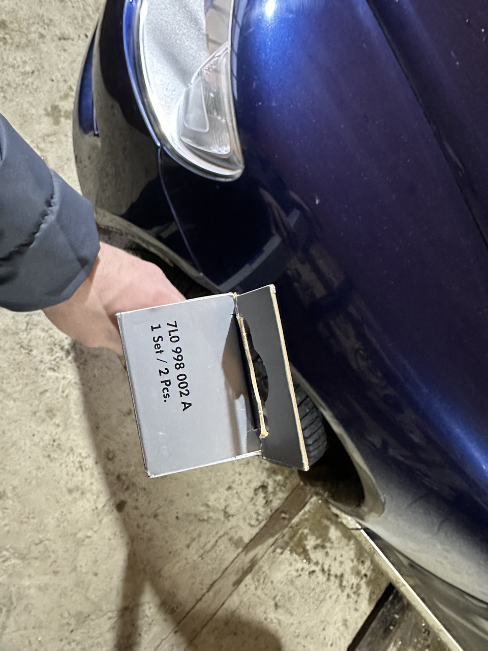 Фото в бортжурнале Volkswagen Touareg (1G). Запчасти на фото: 7L0998002A