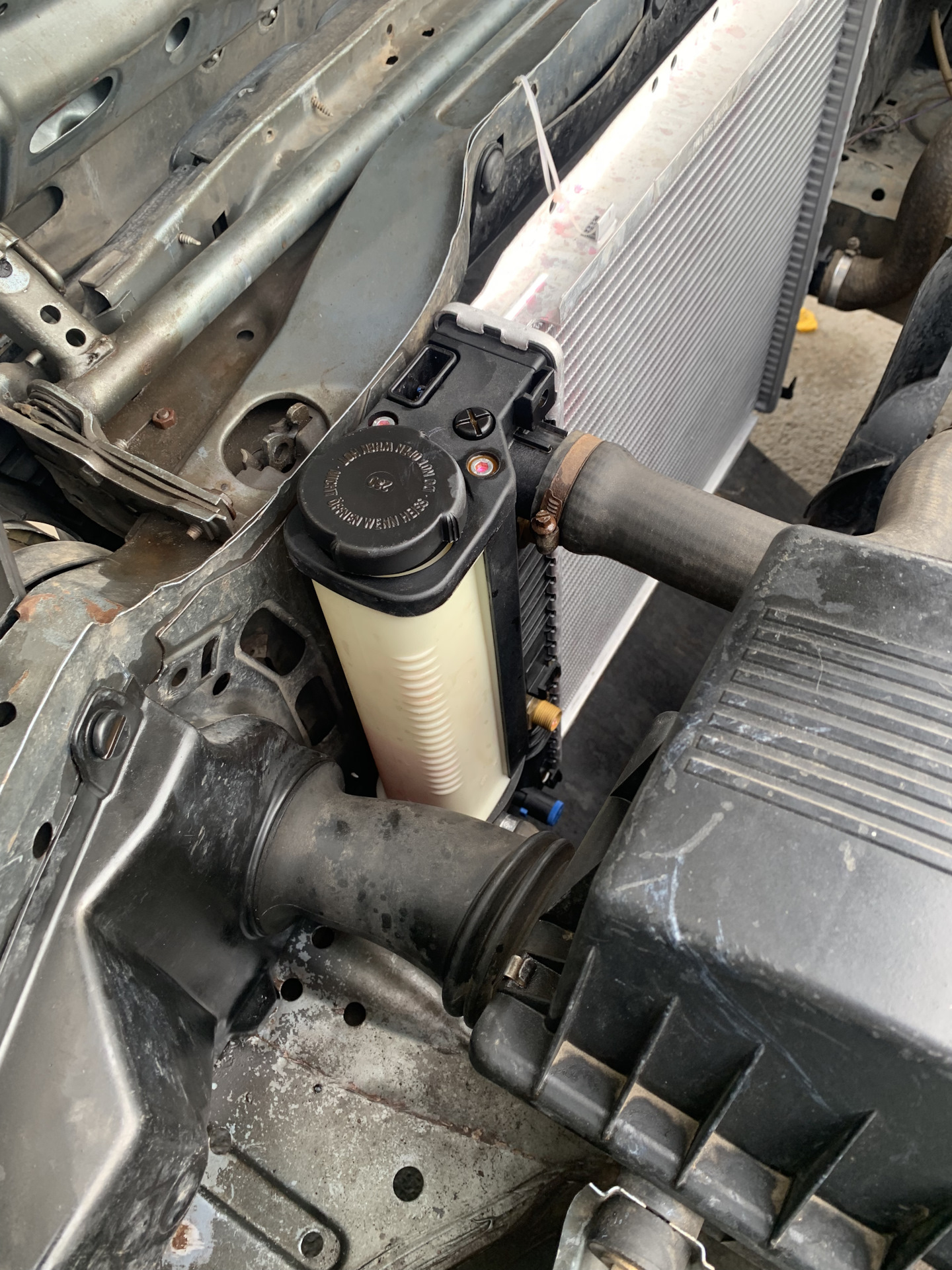 Лопнул радиатор — BMW 3 series (E30), 1,8 л, 1989 года | поломка | DRIVE2