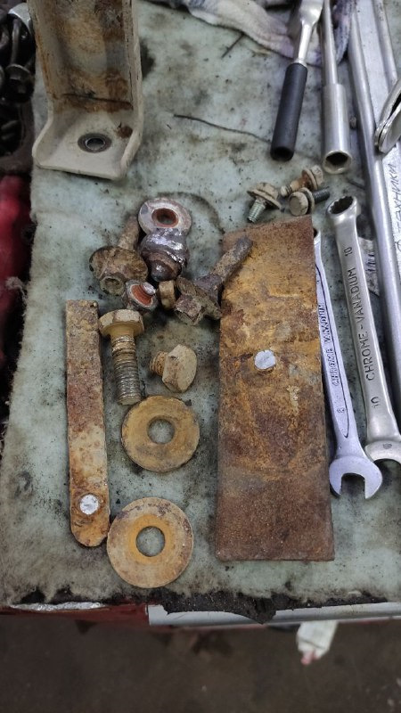 Пеньки — страх пузотерок! Или как поменять выпускной коллектор! — Honda ...