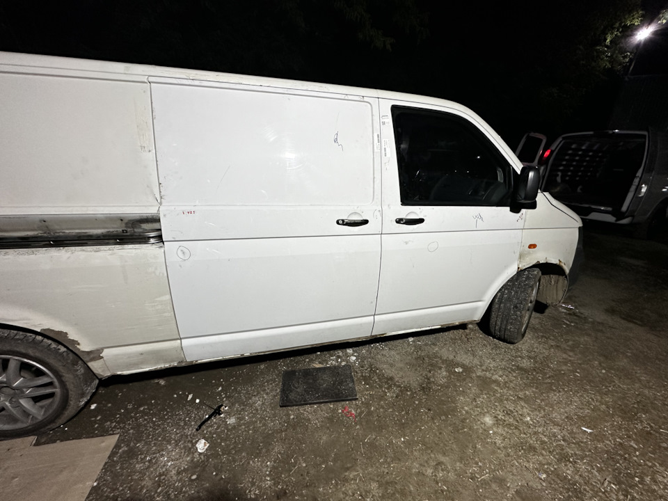 Двери: покупка установка — Volkswagen Transporter T5, 1,9 л, 2005 года ...