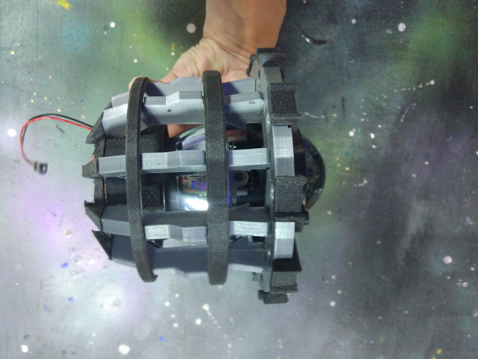 Замена штатного света на би-ксеноновый модуль в стиле Iron Man — Toyota ...