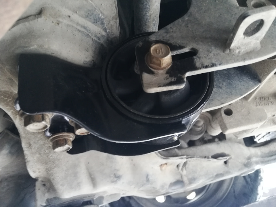 замена рулевых тяг хендай элантра 3. рулевые тяги хендай элантра 2006 года. замена элантра 3. рулевой наконечник хендай элантра 2005. масла  двигателя на hyundai elantra xd 2004.