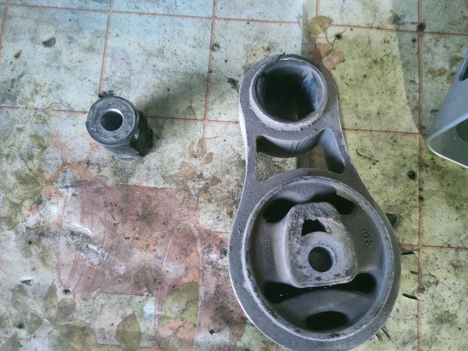 Вибрация в салоне — Ford Fusion, 1,6 л, 2007 года | запчасти | DRIVE2