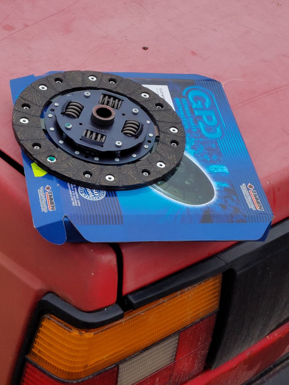 Замена диска сцепления — Volkswagen Jetta II, 1,8 л, 1992 года | своими ...