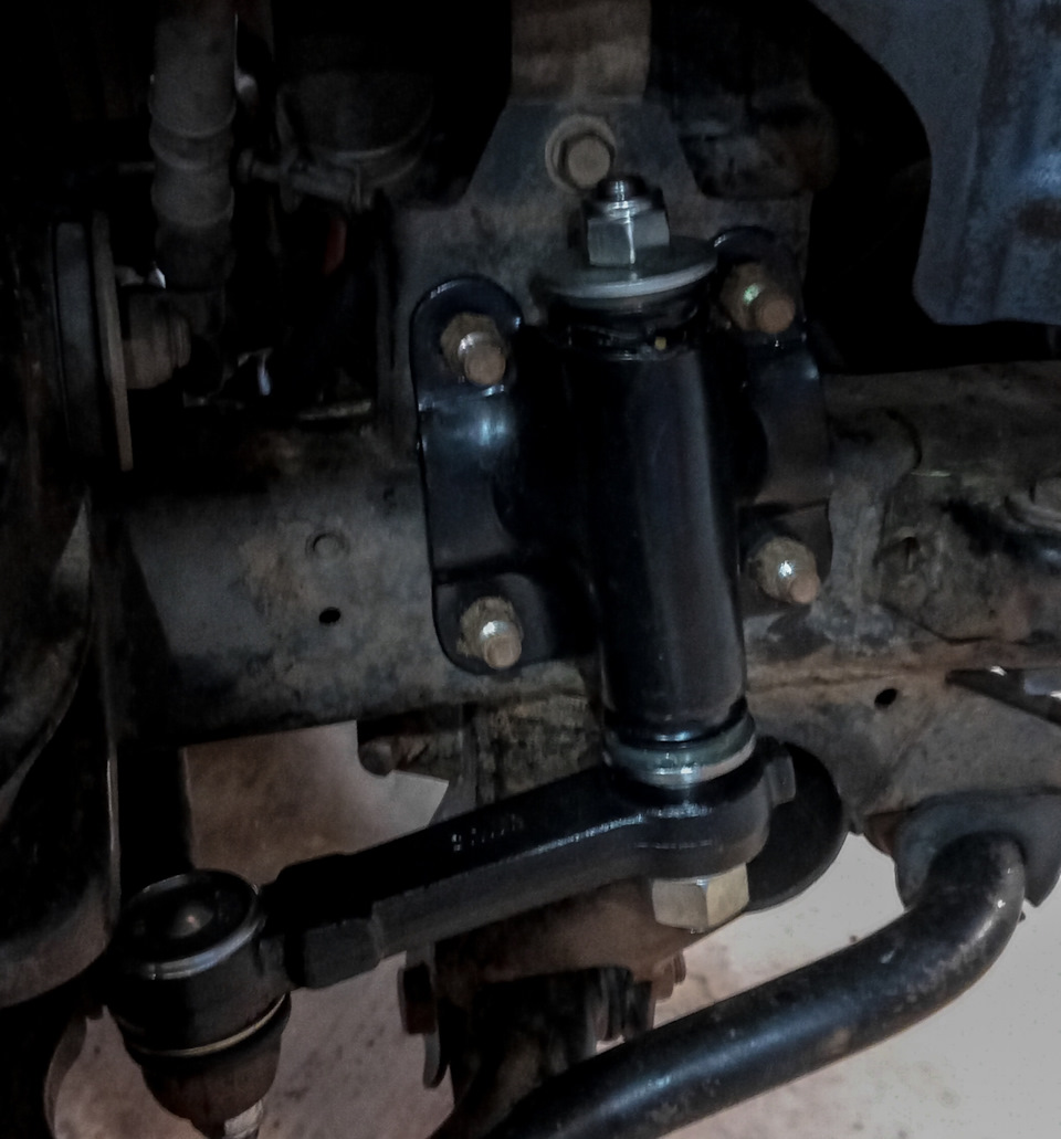 Маятниковый рычаг, замена — Mitsubishi Pajero (1G), 2,8 л, 1987 года ...