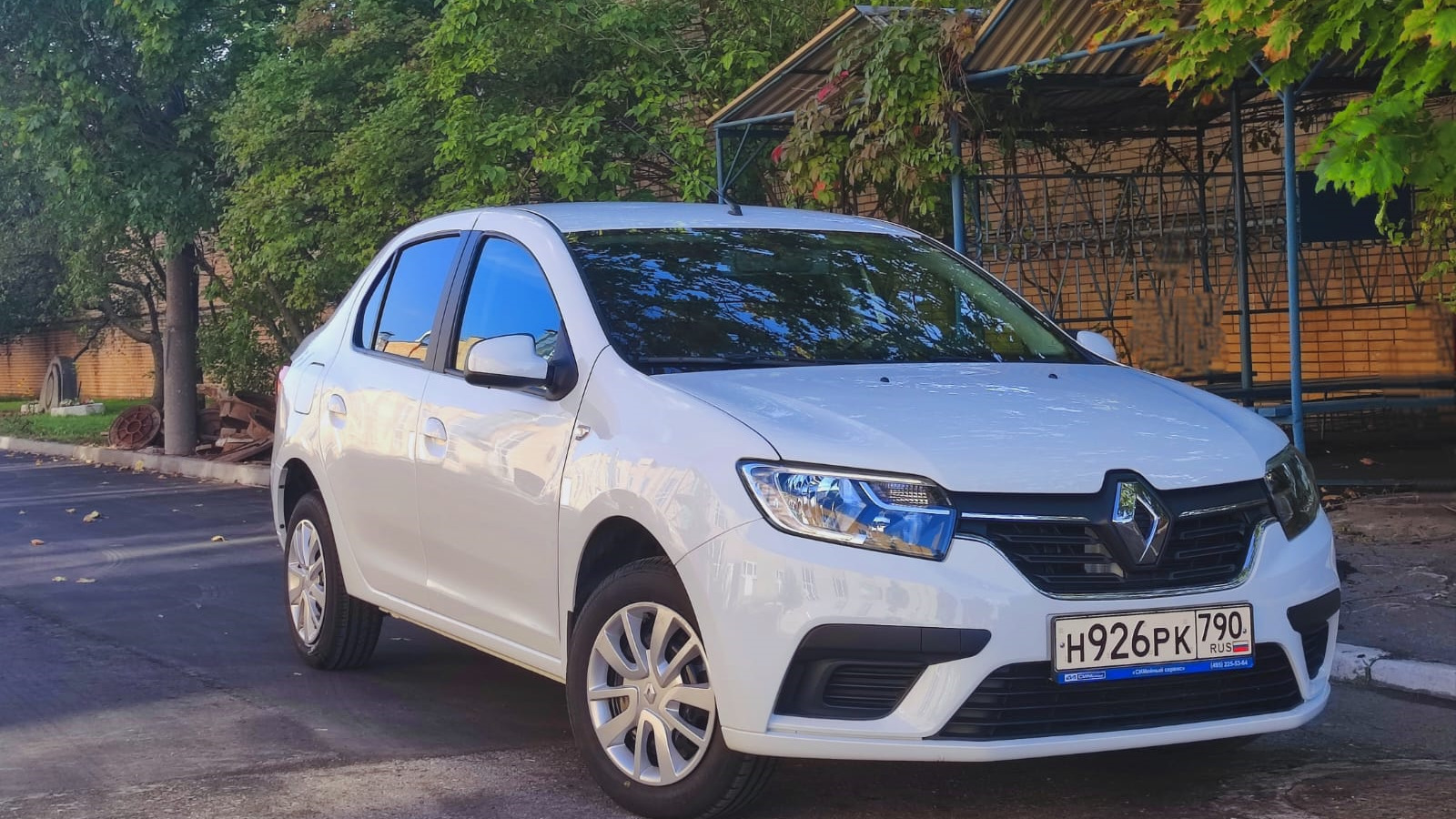 Renault Logan (2G) 1.6 бензиновый 2021 | на DRIVE2