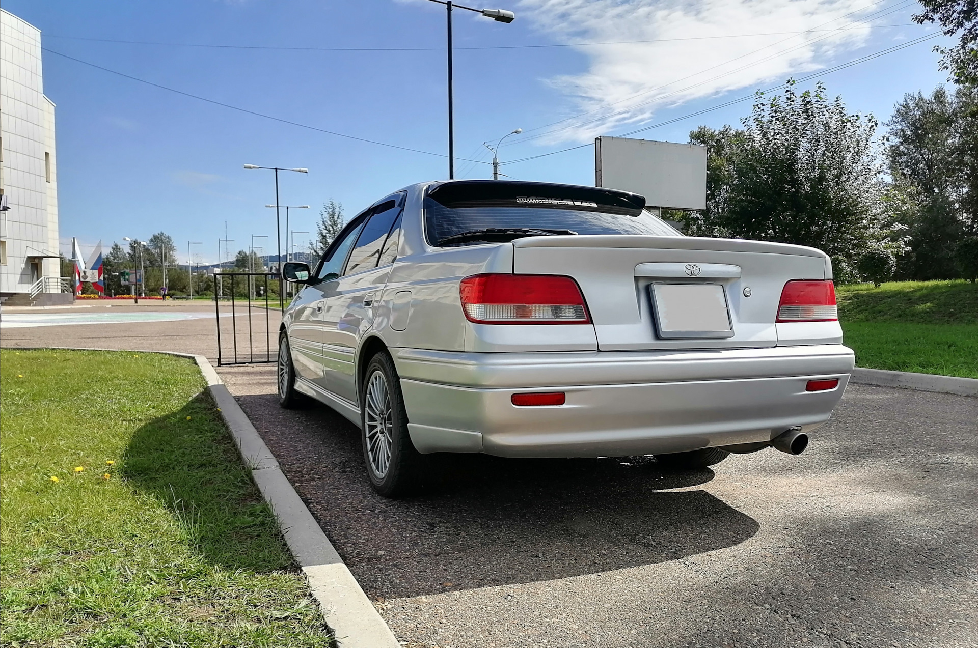 Убираю следы эксплуатации: покраска и стирка салона. — Toyota Carina (7G),  1,8 л, 1998 года | кузовной ремонт | DRIVE2