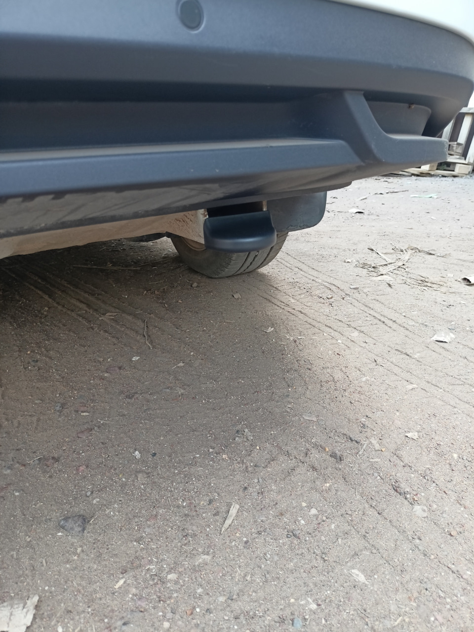 Снова заглушка заднего буксировочного крюка — Skoda Rapid (2G), 1,6 л ...