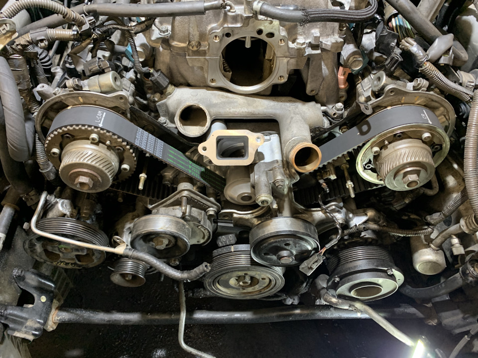 Без танцев с бубном 3UZ-fe Lexus LS430. Замена сальников распредвалов ...