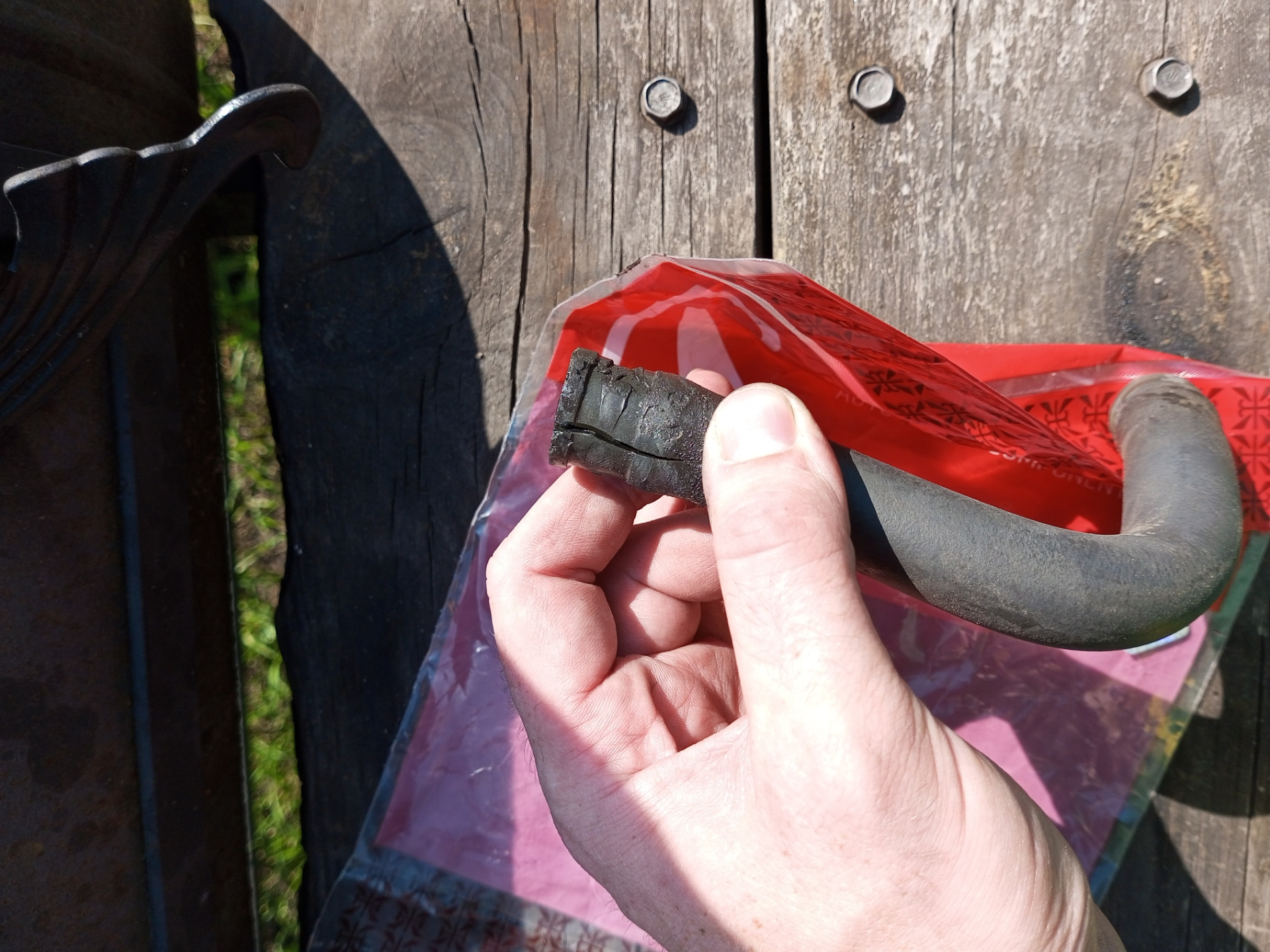 Промывка форсунок и замена патрубка вентиляции картера. — Toyota Camry ...