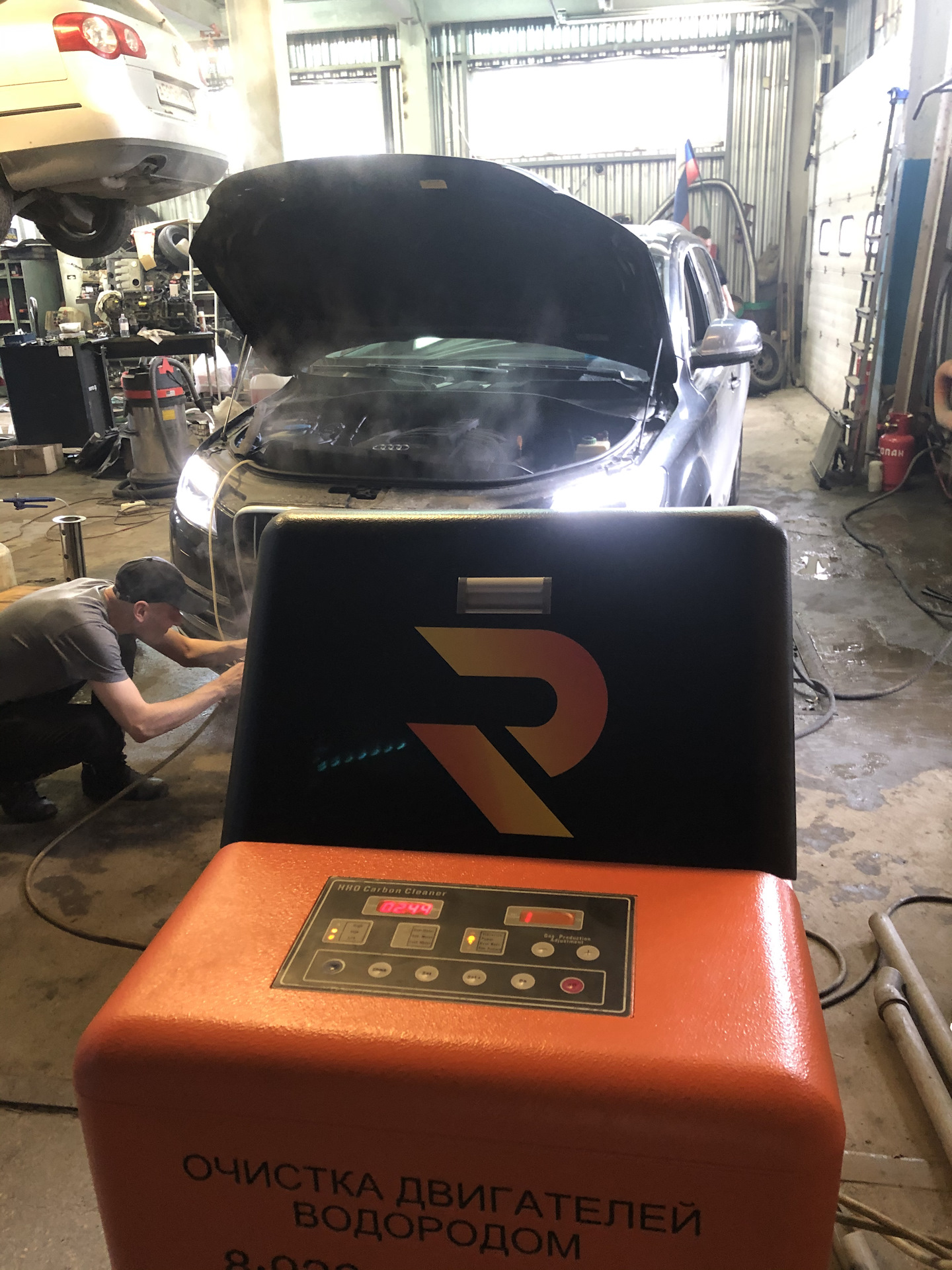 Раскоксовка водородом — Audi Q7 (1G), 3,6 л, 2009 года | визит на ...