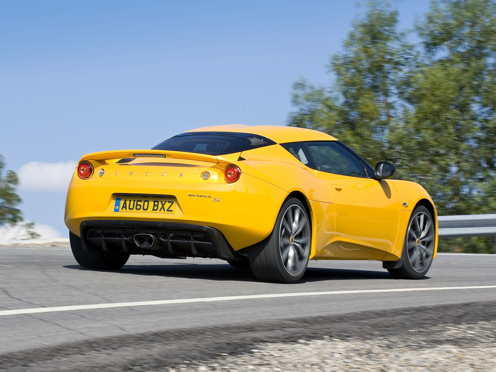 Lotus Evora спорткар