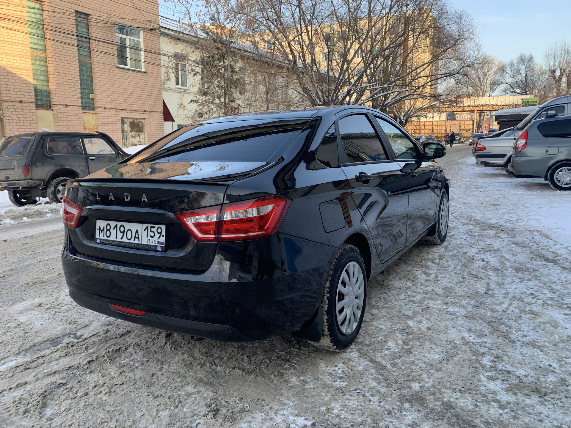 Lada Vesta черная Жемчужина