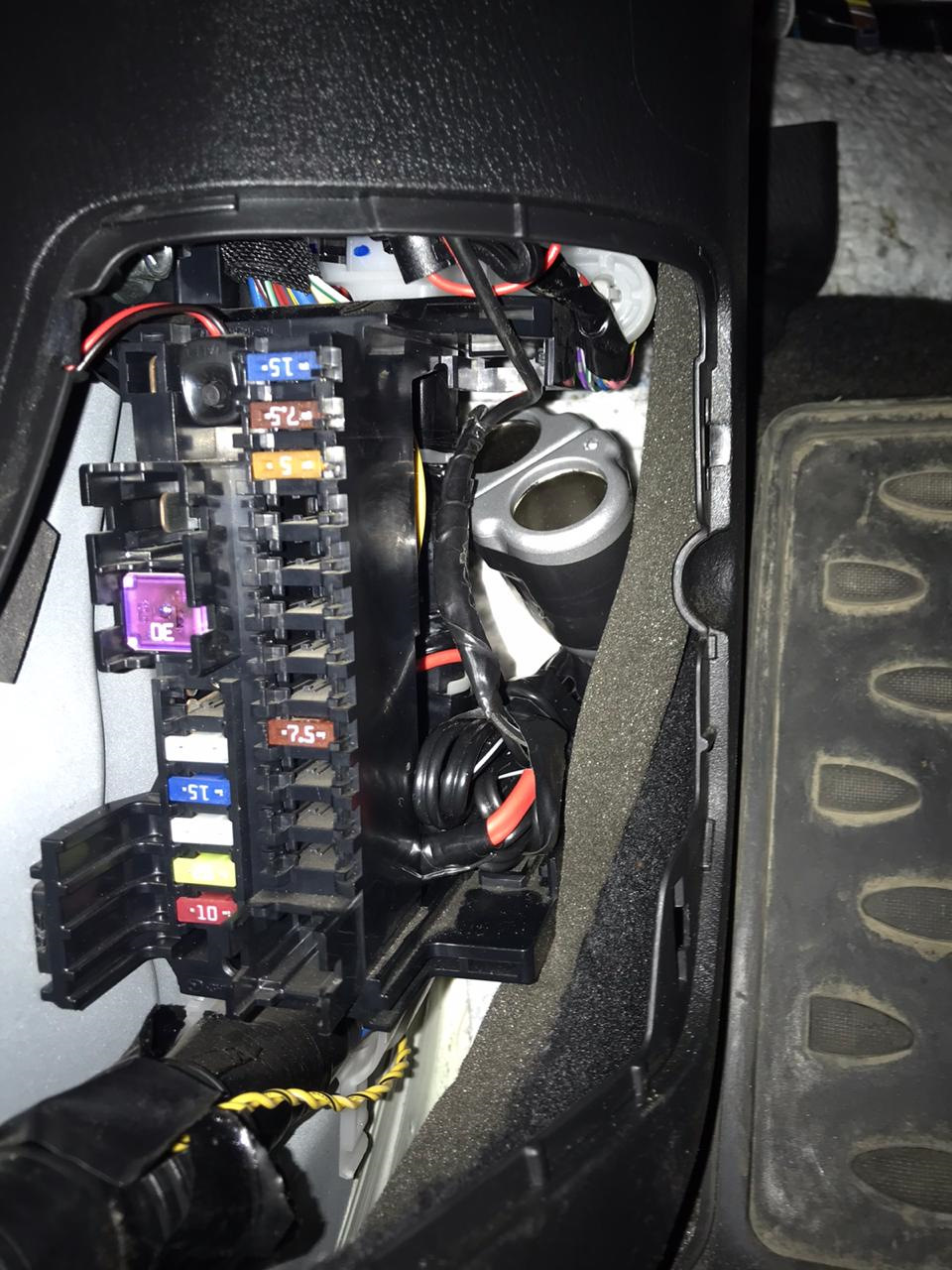 Подключение радара и регистратора в блок предохранителей — Mazda 6 (3G ...