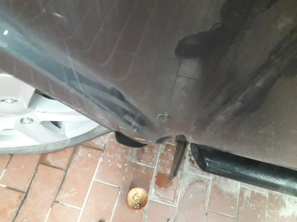 Вид сверху, выступает примерно на сантиметр-полтора… — Lada 4x4 3D