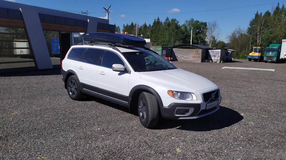 Автобокс на крышу — Volvo XC70 III, 2,4 л, 2012 года | аксессуары | DRIVE2