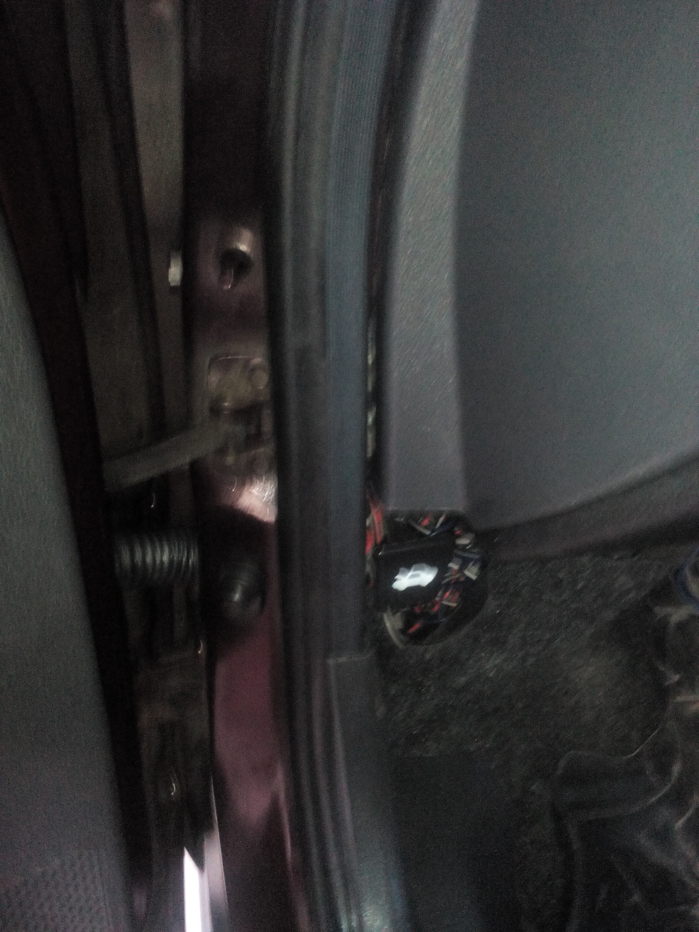 Концевики дверей от GM - Lada Приора седан, 1,6 л, 2008 года электроника DRIVE2