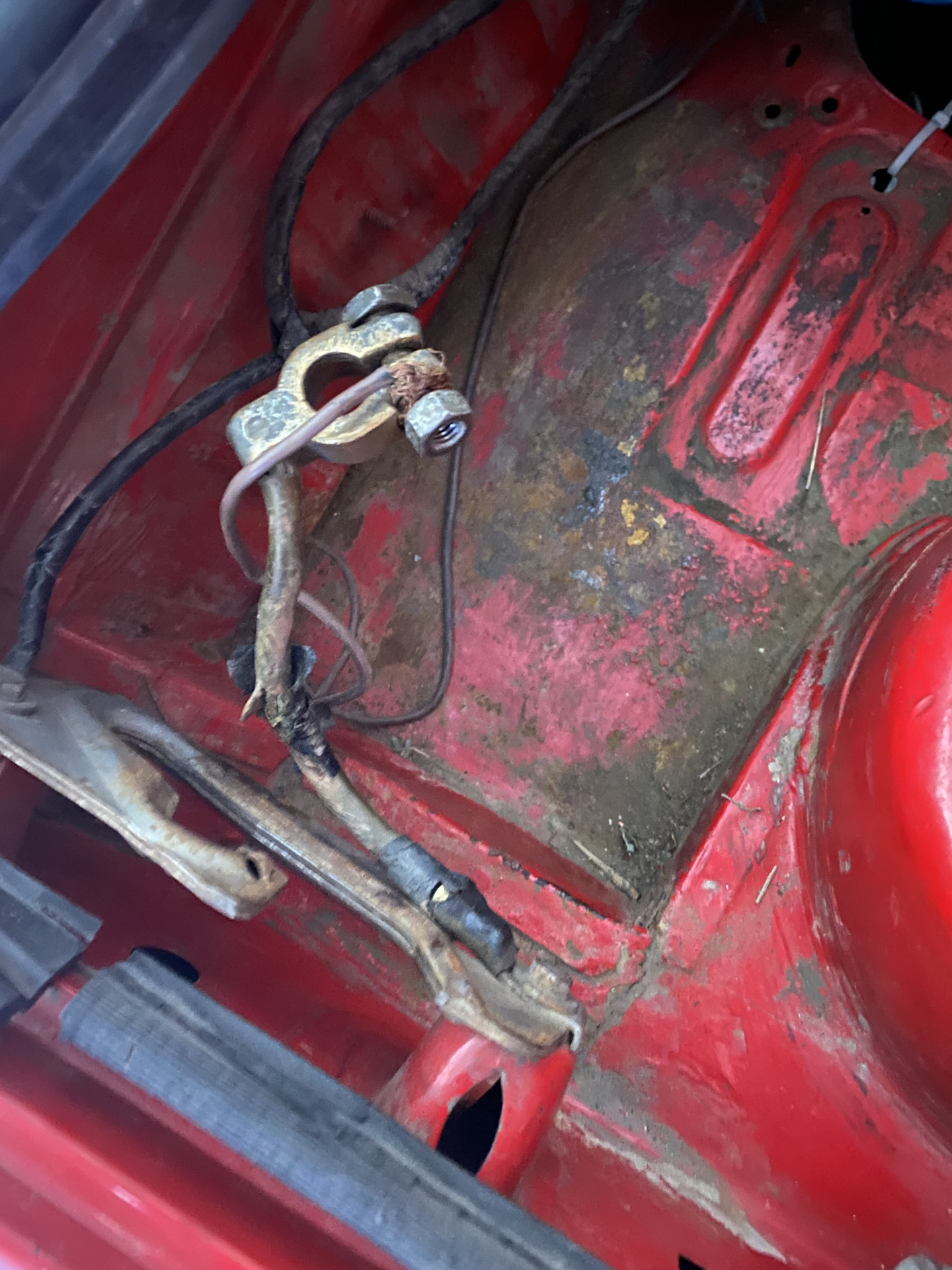 Установка выключателя массы BMW e30 — BMW 3 series (E30), 1,8 л, 1987 ...