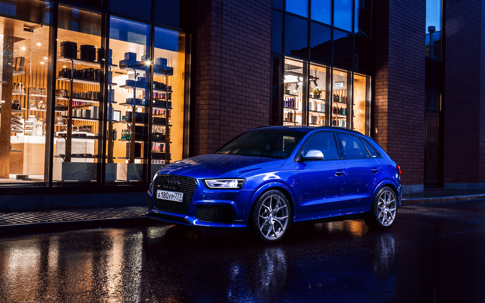 Синий 5 7 5. Ауди q3 Ultra Blue. Ауди q3 фиолетовая. Audi q3 Lift. Ауди q 3 синяя антихром.