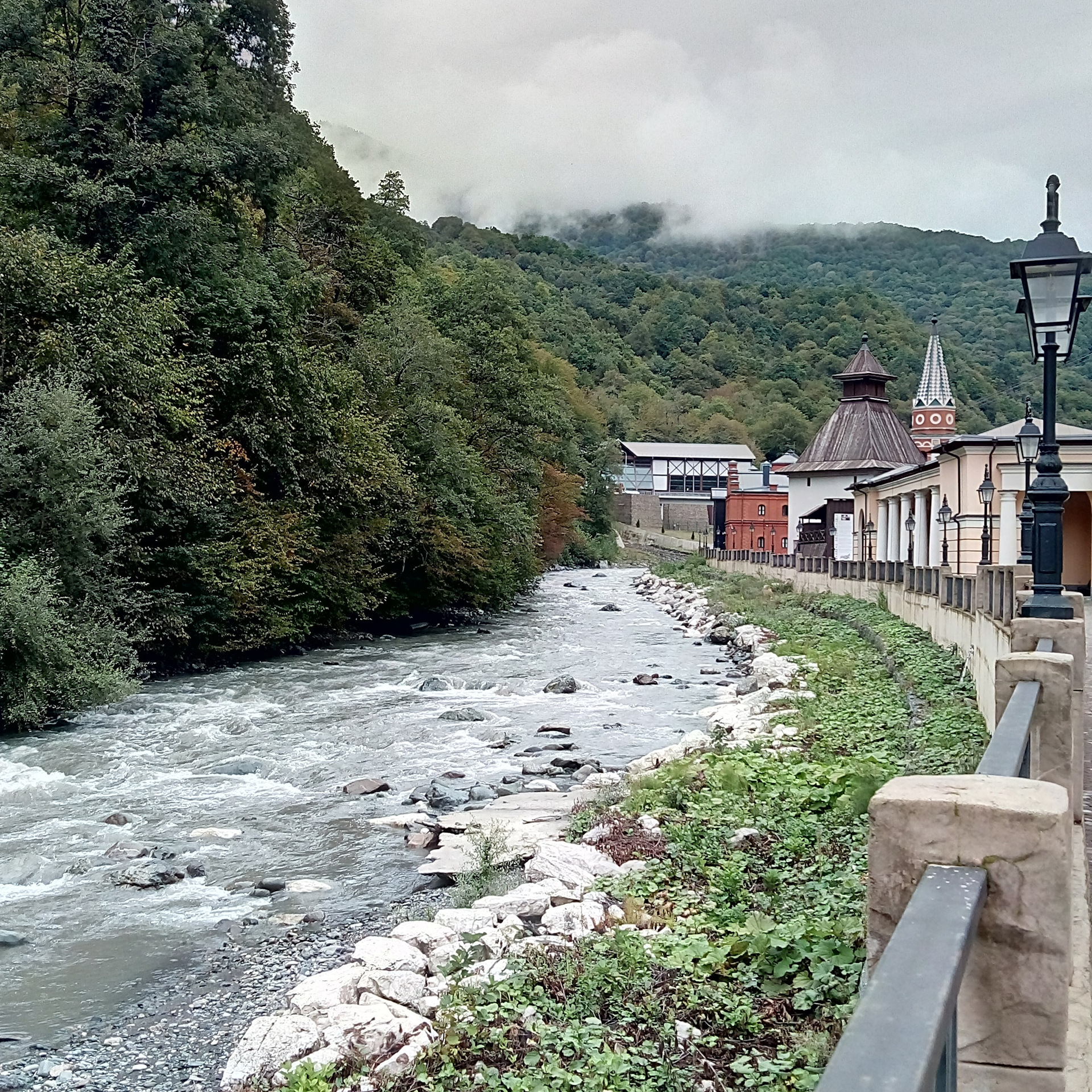 Мзымта. Мзымта. Долина реки мзымта. Устье реки мзымта в адлере. Сочи река мзымта.