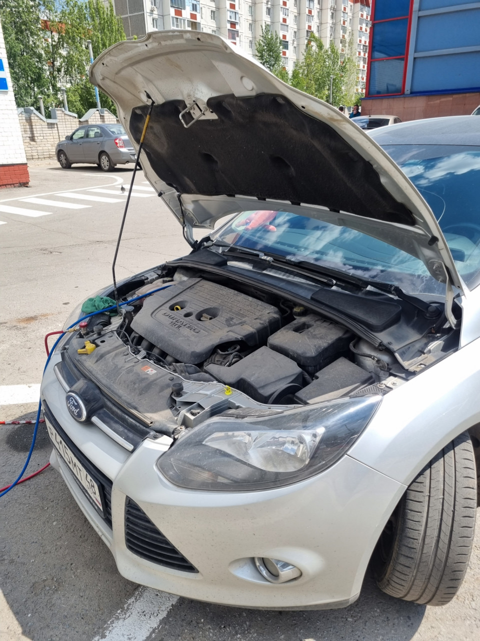 Заправил кондиционер — Ford Focus III Wagon, 2 л, 2014 года | визит на ...