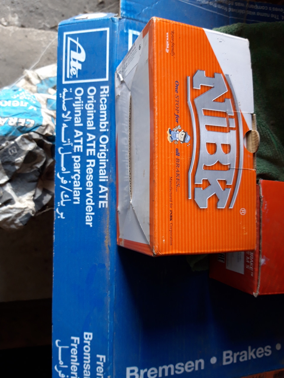 Как я тормозные колодки поменял. — Nissan Qashqai (1G), 1,6 л., 2010 ...