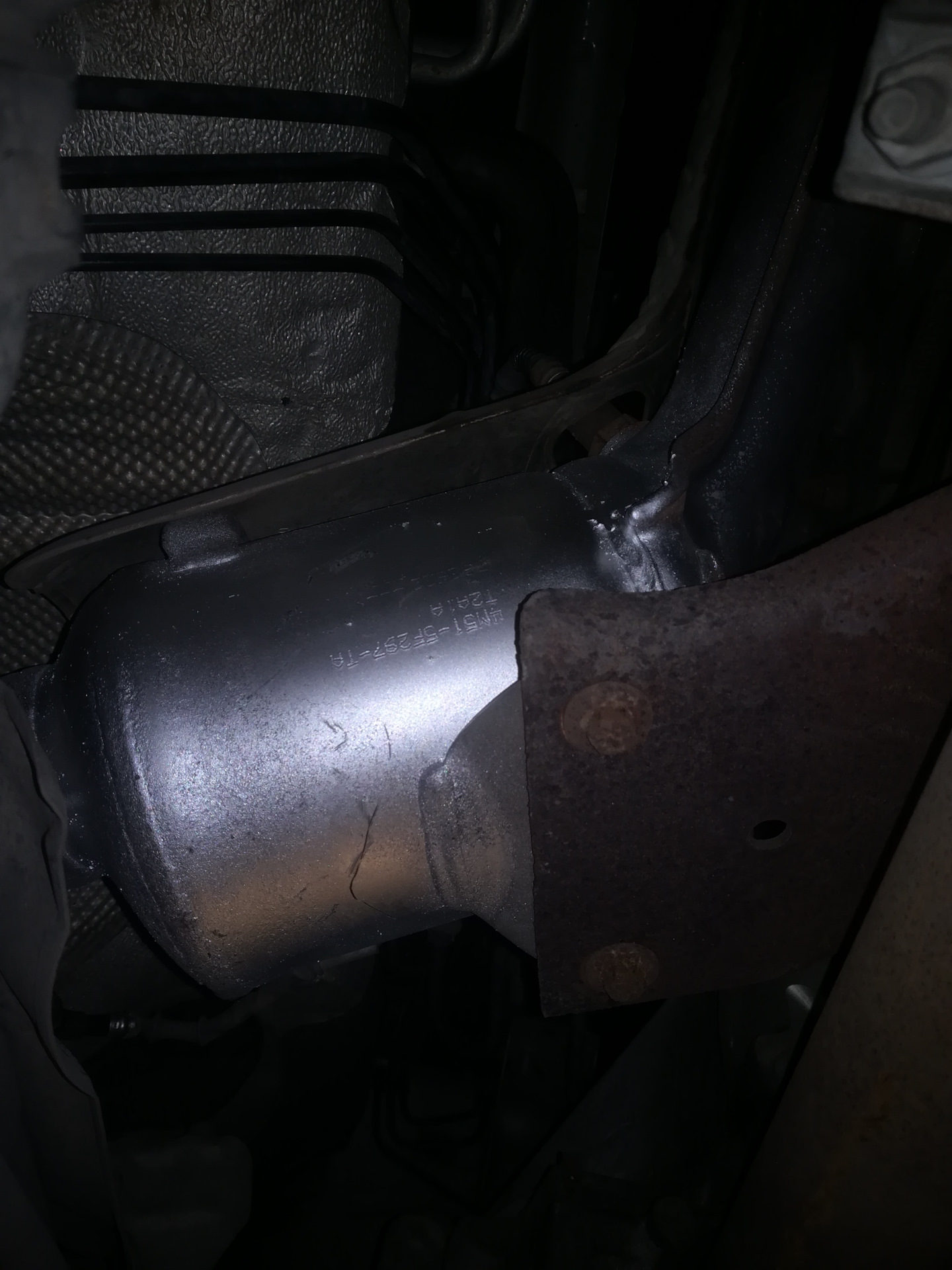 Удаление катализатора Форд Фокус 2 1.6(100лс) — Ford Focus II Wagon, 1 ...