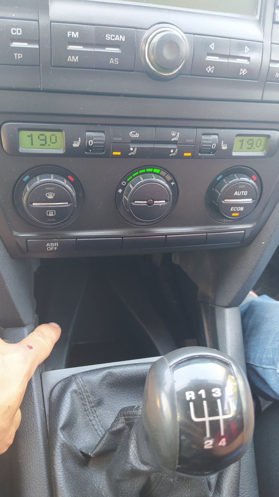 Горячий воздуховод — Skoda Octavia A5 Mk2, 1,6 л, 2007 года | поломка ...