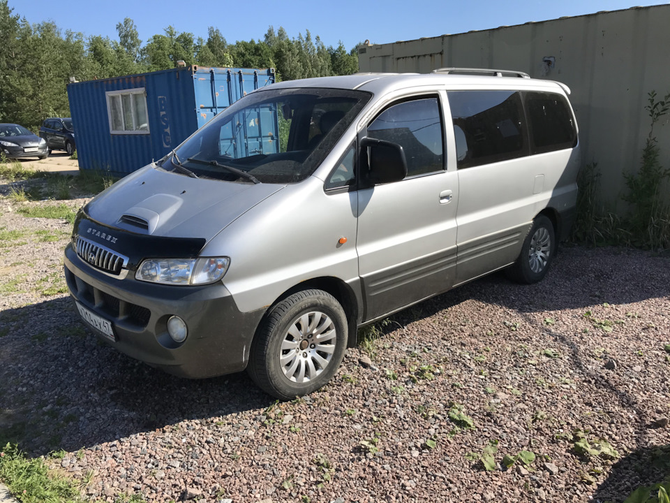 Hyundai starex 2001