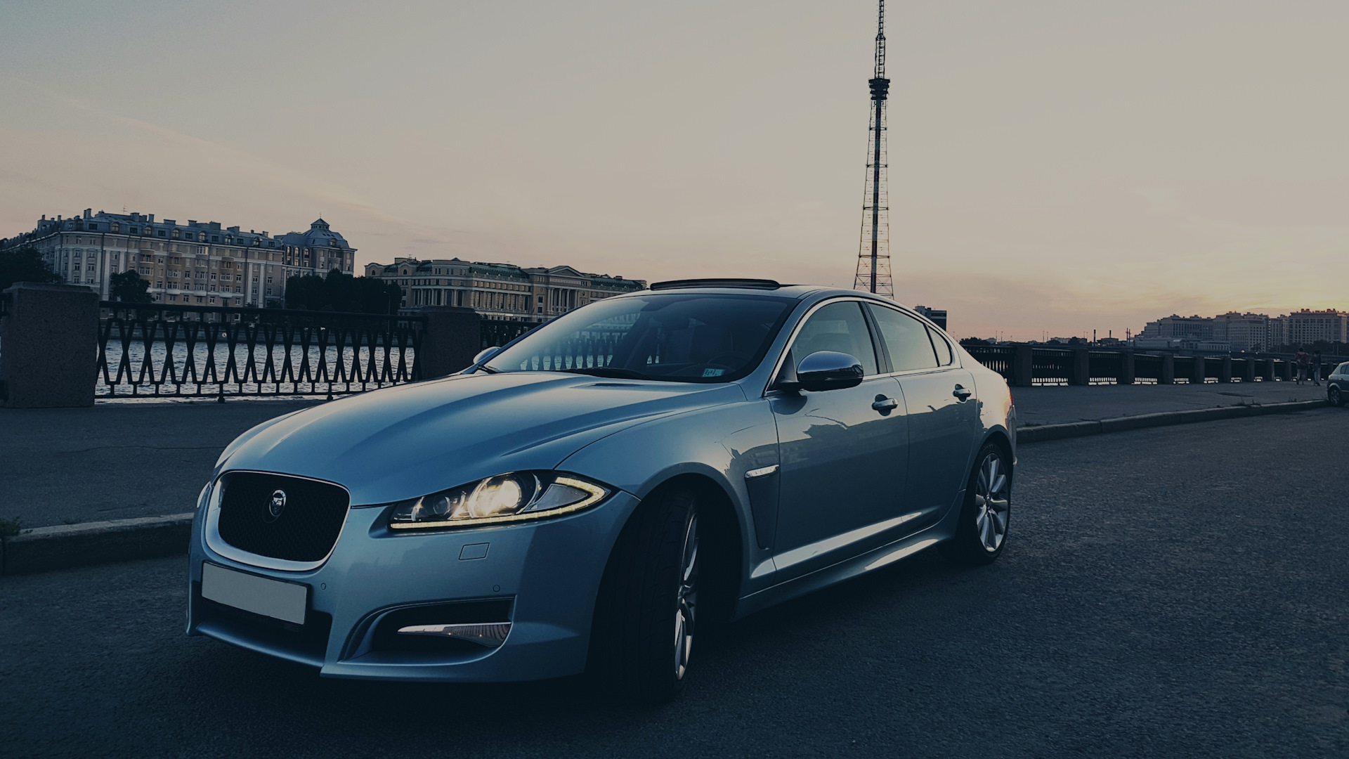 Jaguar XF (1G) 3.0 дизельный 2012 | 3.0 DIESEL на DRIVE2