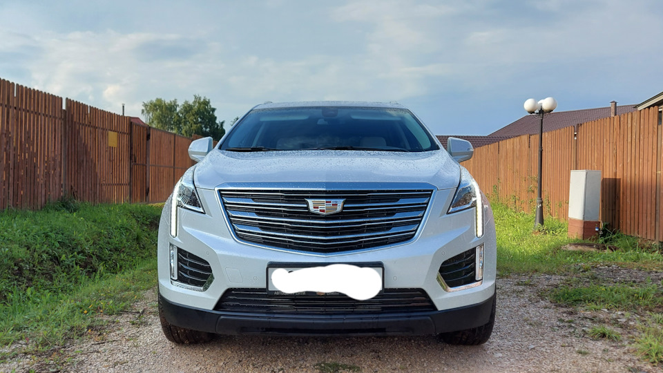 Cadillac XT5 Grand Royal Deluxe