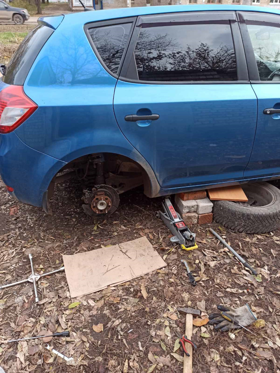 Корейские тормозные системы. Мучительная замена колодок ручника. — KIA ...