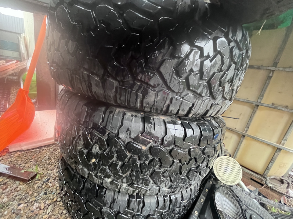 Шины летние 275/60 R20, литые диски Toyota 8,5Jx20 ET45 5x150 на Lexus ...