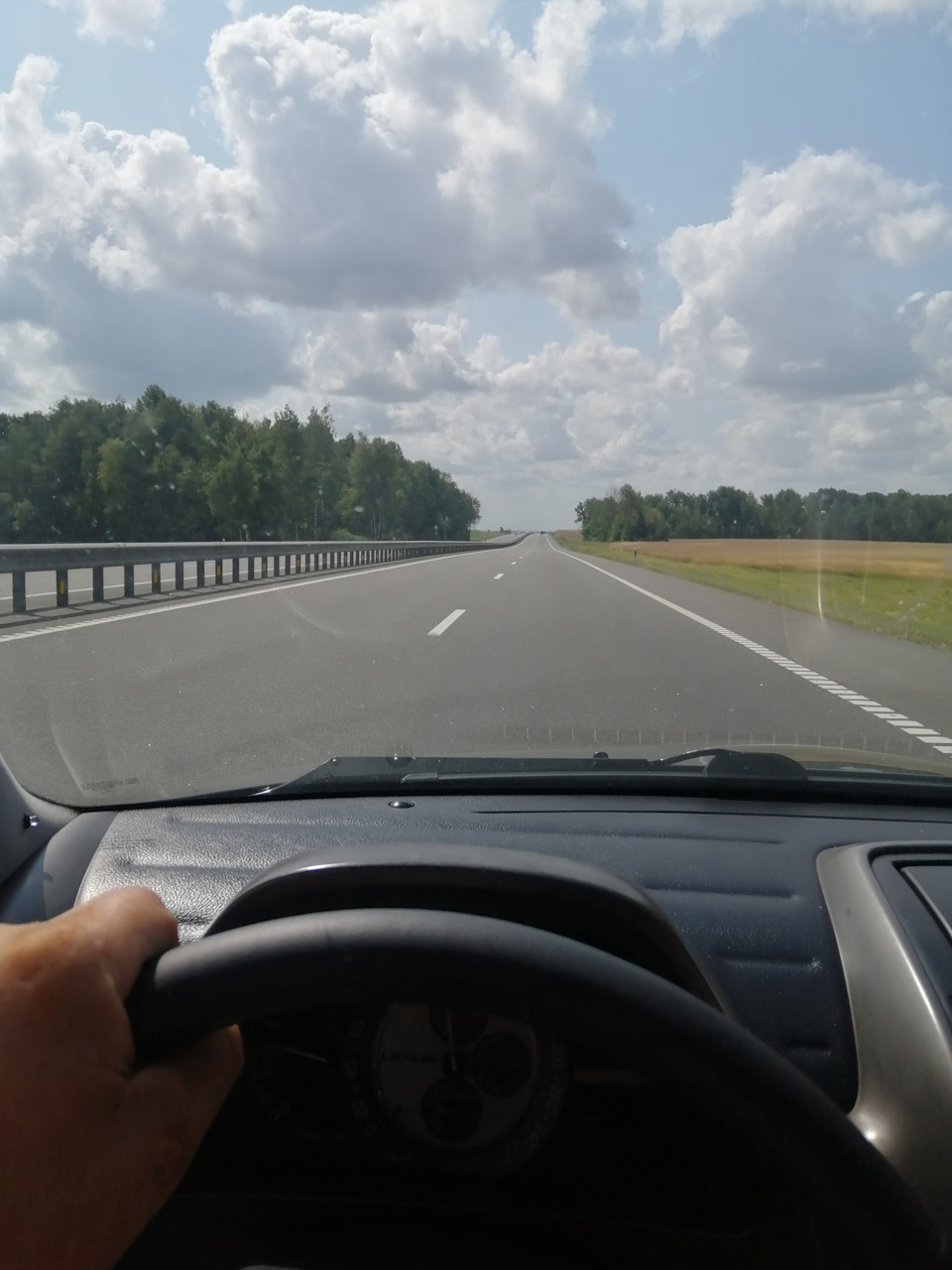 Понеслось. Решили так сказать на меловые карьеры съездить да на горы точнее терриконы — Lexus IS I